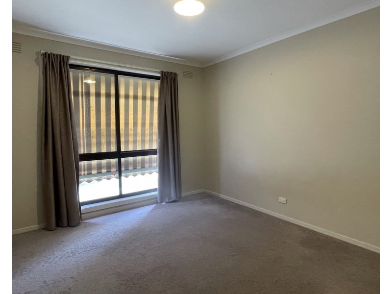 40 Rebecca Crescent, Altona Meadows VIC 3028