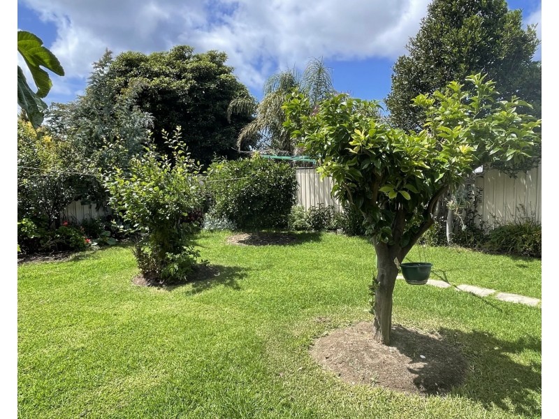 40 Rebecca Crescent, Altona Meadows VIC 3028