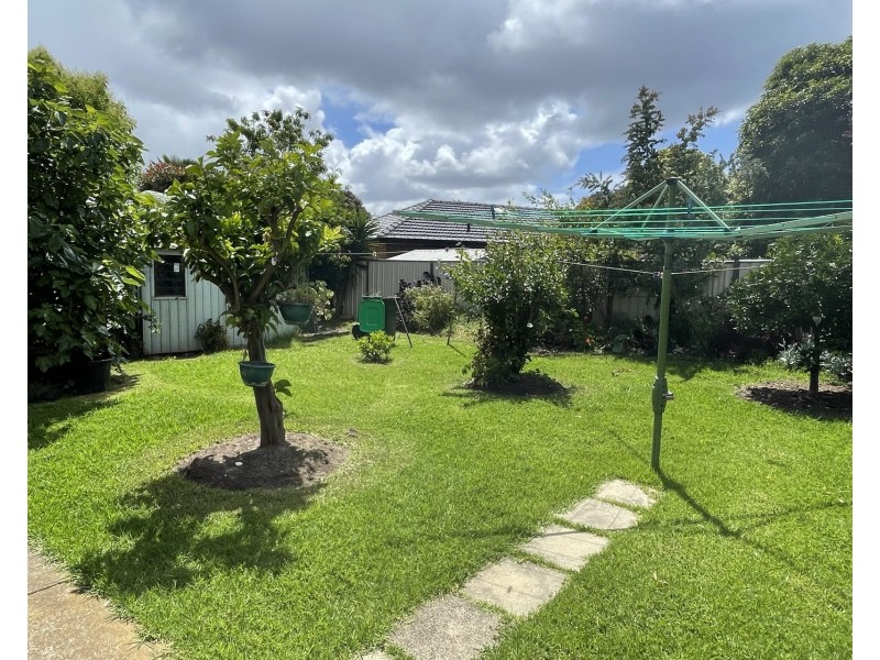 40 Rebecca Crescent, Altona Meadows VIC 3028