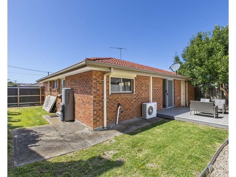 2/53 Tatman Drive, Altona Meadows VIC 3028