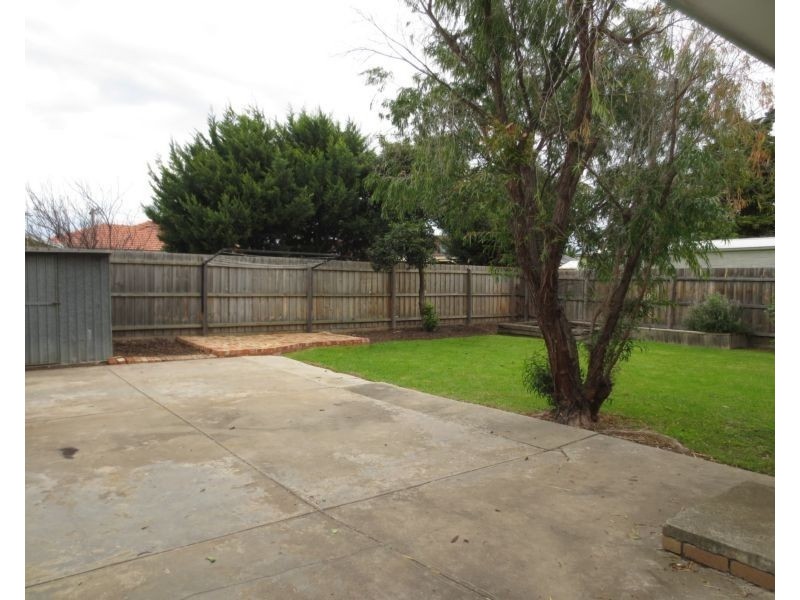 19 Kearney Avenue, Altona VIC 3018