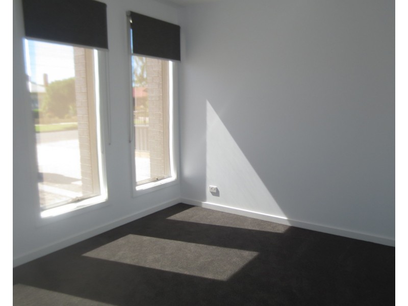 1/41 Bayview Street, Altona VIC 3018