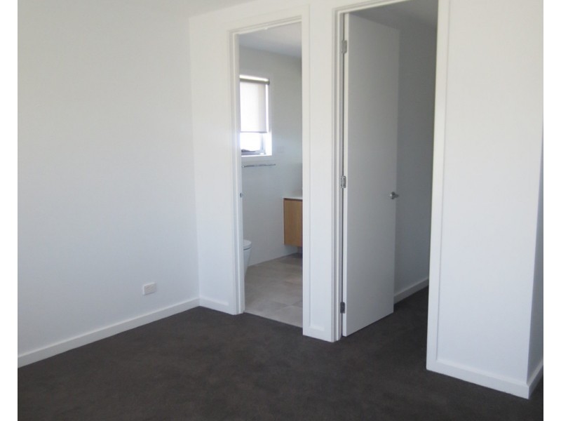 1/41 Bayview Street, Altona VIC 3018