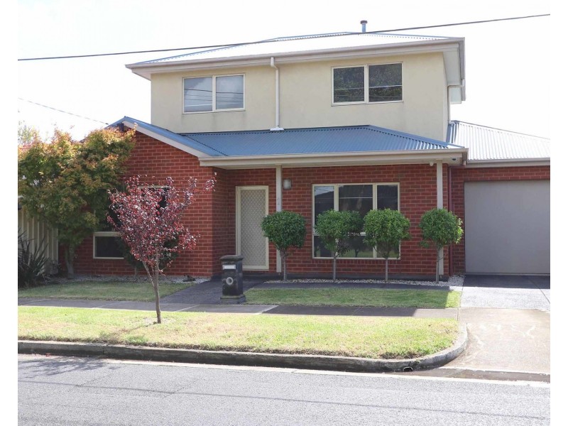 1 Merlow Street, Altona VIC 3018