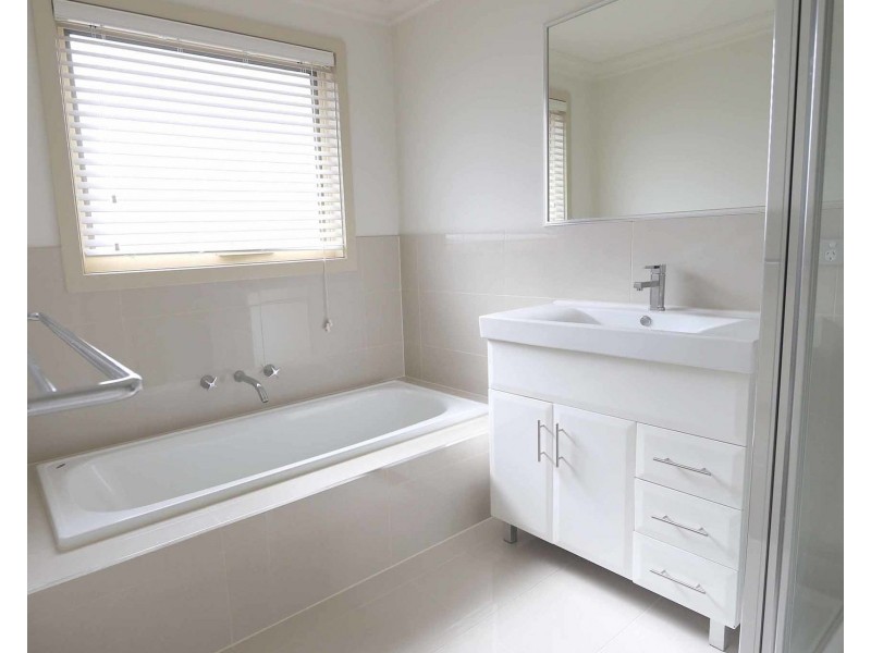 1 Merlow Street, Altona VIC 3018