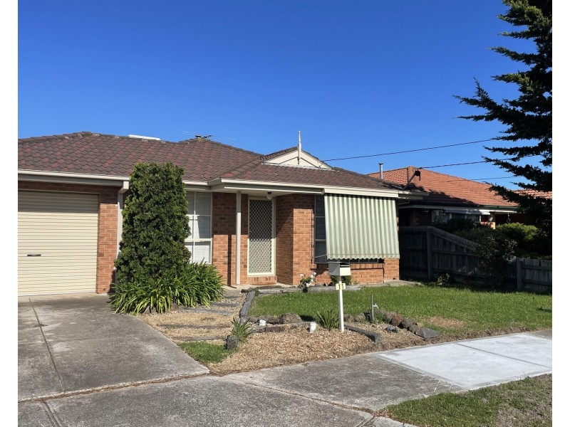11 Carr Court, Altona Meadows VIC 3028