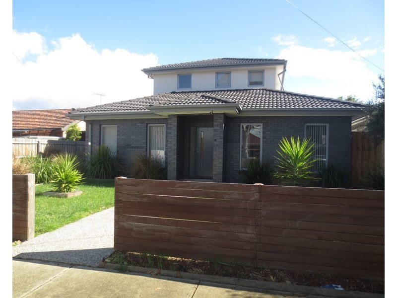 1/7 Fourth Avenue, Altona North VIC 3025