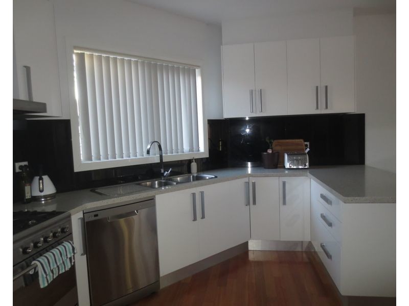 1/7 Fourth Avenue, Altona North VIC 3025