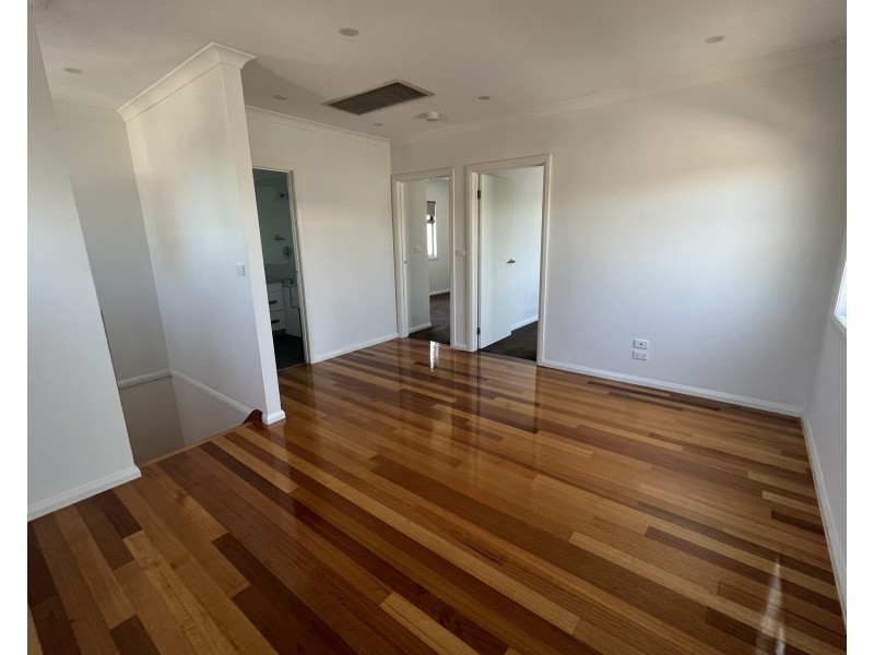 1/7 Fourth Avenue, Altona North VIC 3025