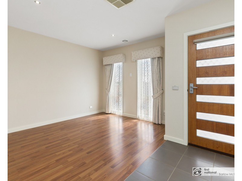 1/61 Henry Drive, Altona Meadows VIC 3028