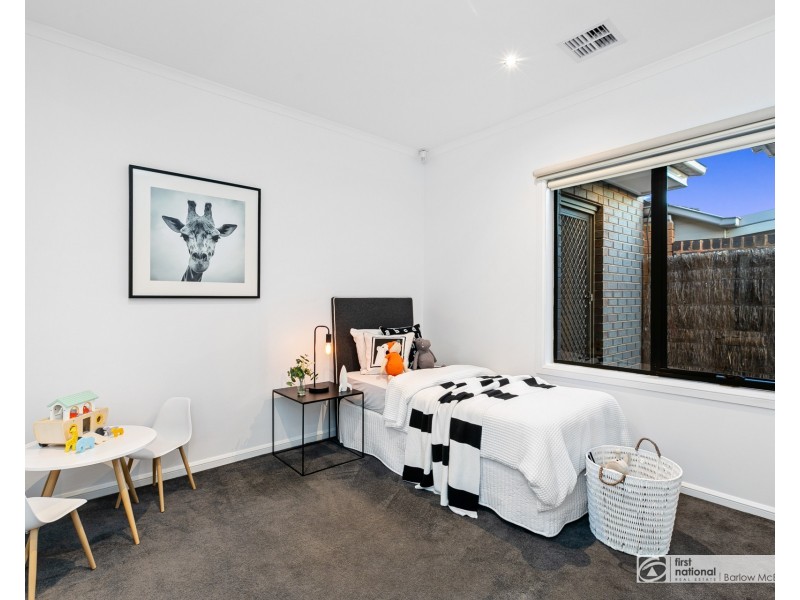 38a Bracken Grove, Altona VIC 3018