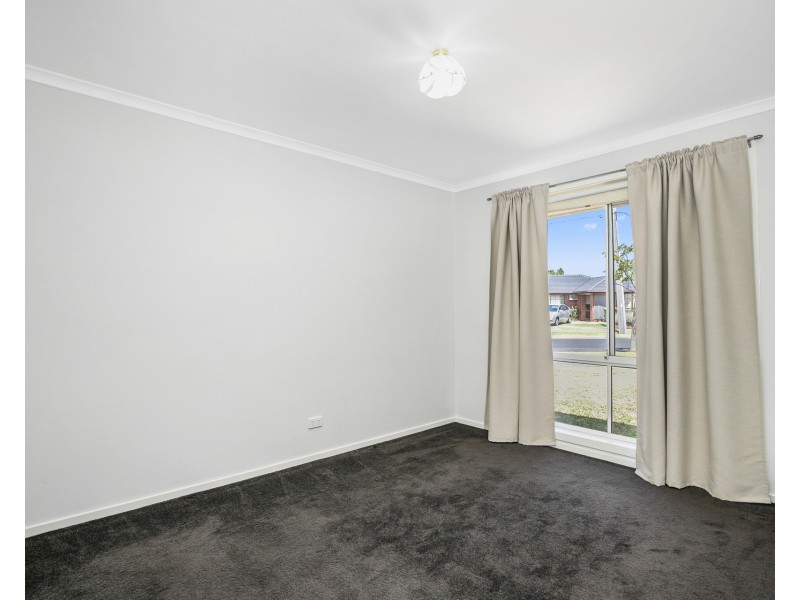 1/9 Dickenson Street, Altona Meadows VIC 3028