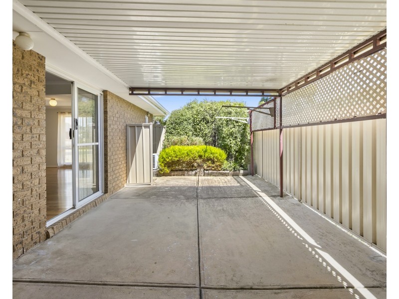 1/9 Dickenson Street, Altona Meadows VIC 3028