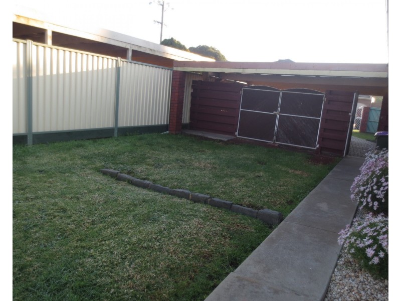 6 Batman Street, Altona Meadows VIC 3028