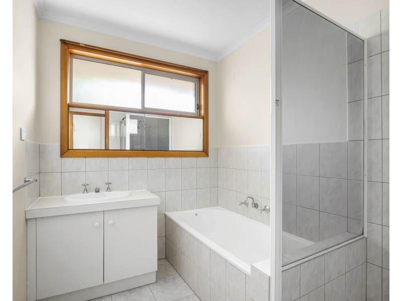 1/179 Civic Parade, Altona VIC 3018