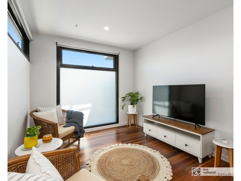 204/118 Pier Street, Altona VIC 3018