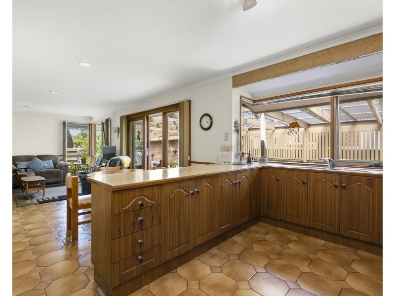 36 Mcintyre Drive, Altona VIC 3018