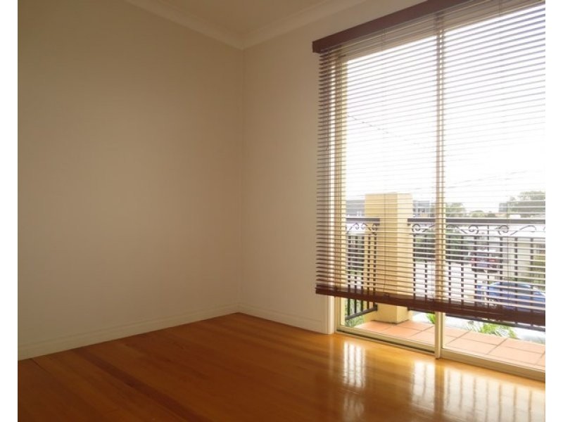 1/42 Blyth Street, Altona VIC 3018