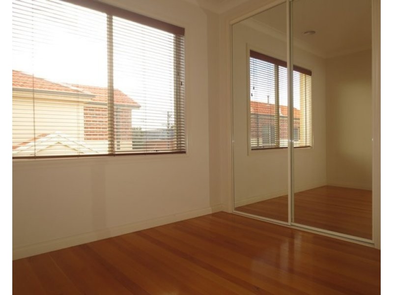 1/42 Blyth Street, Altona VIC 3018