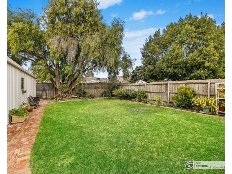36 Bracken Grove, Altona VIC 3018