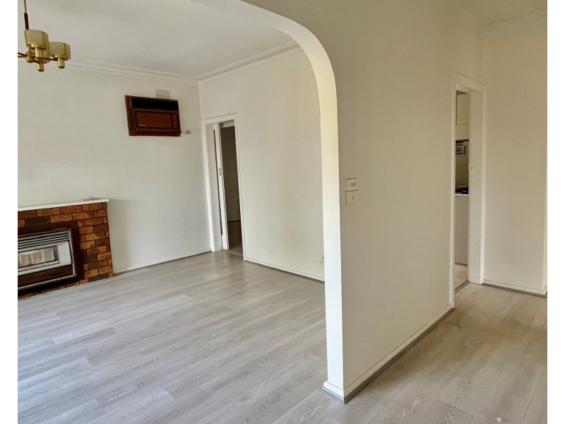 27 Medford Street, Altona VIC 3018