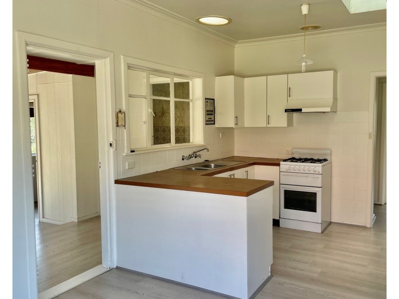 27 Medford Street, Altona VIC 3018