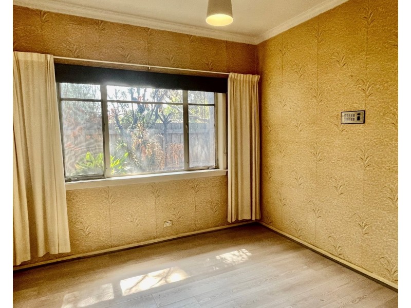 27 Medford Street, Altona VIC 3018