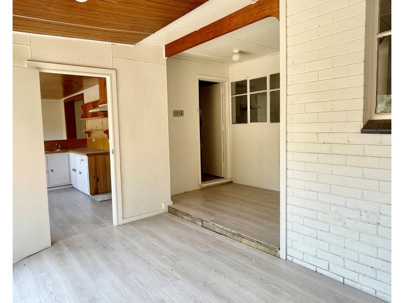 27 Medford Street, Altona VIC 3018