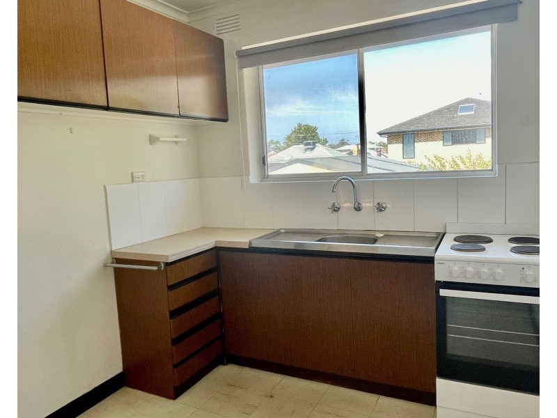 12/3 Robin Street, Altona VIC 3018