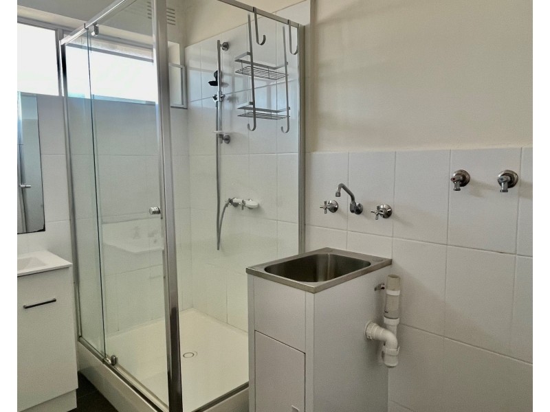 12/3 Robin Street, Altona VIC 3018