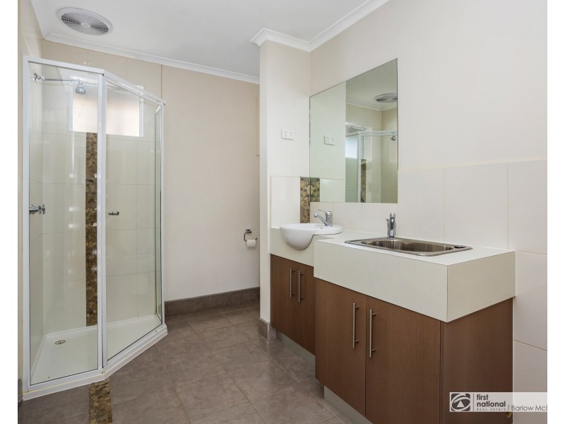 8/9 Romawi Street, Altona VIC 3018