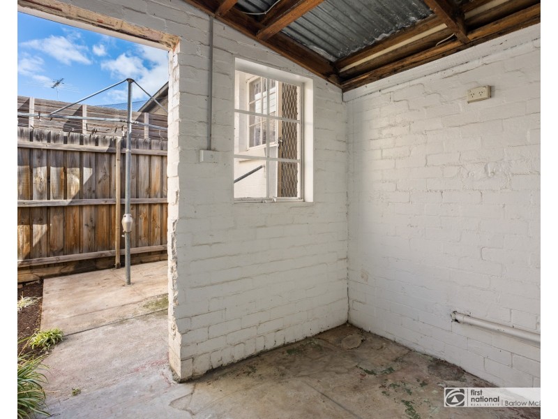 8/9 Romawi Street, Altona VIC 3018