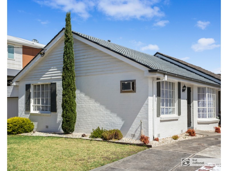 8/9 Romawi Street, Altona VIC 3018
