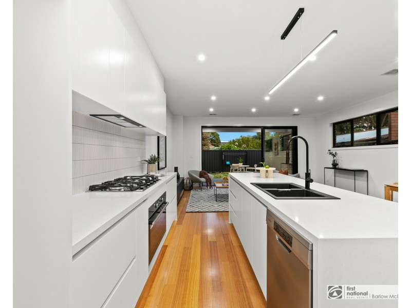 35 Chifley Avenue, Altona VIC 3018