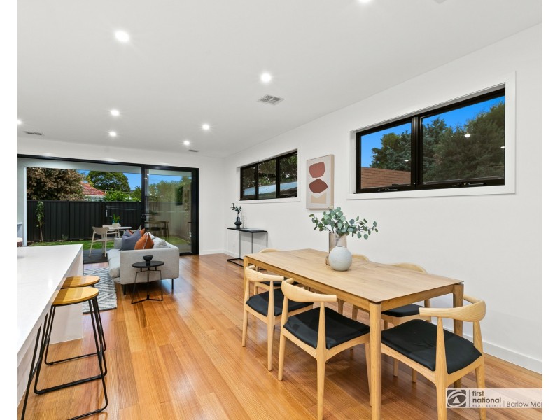 35 Chifley Avenue, Altona VIC 3018