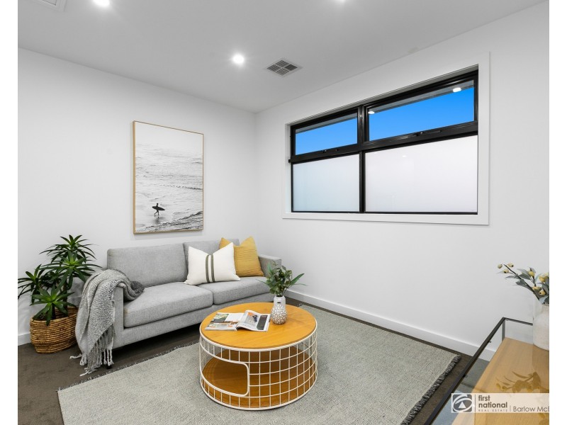 35 Chifley Avenue, Altona VIC 3018