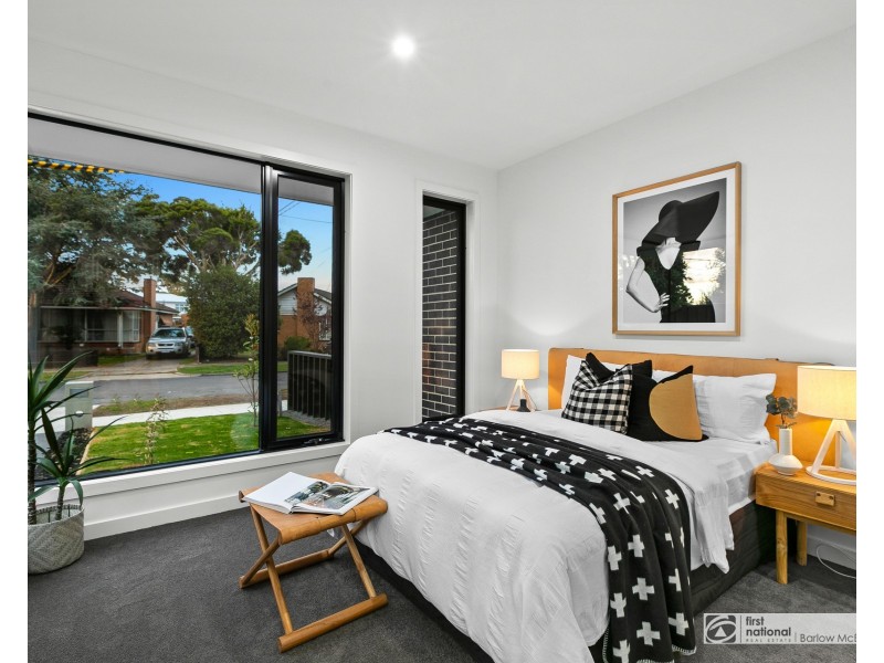 35 Chifley Avenue, Altona VIC 3018