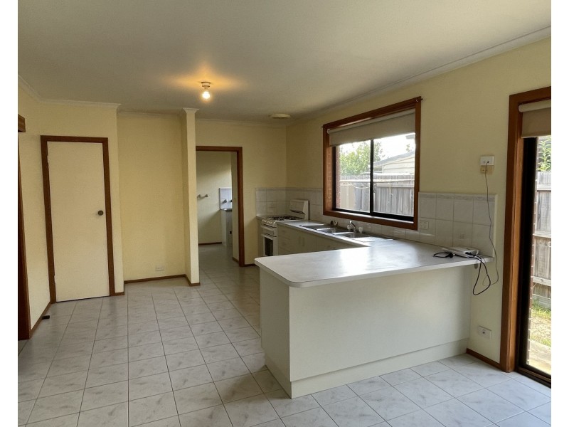 1/197 Civic Parade, Altona VIC 3018