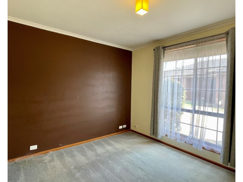 1/197 Civic Parade, Altona VIC 3018