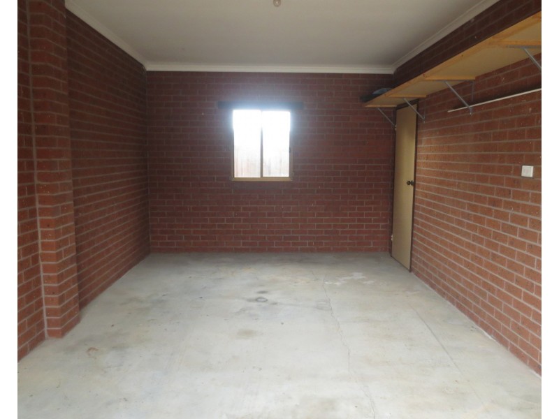 1/197 Civic Parade, Altona VIC 3018