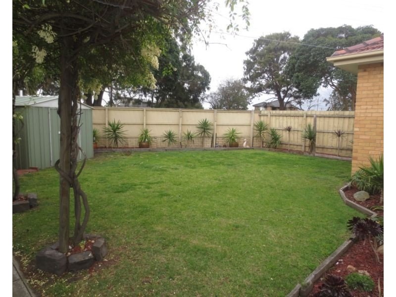 24 Station Street, Seaholme VIC 3018