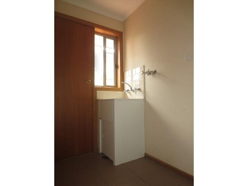 2/19 Romawi Street, Altona VIC 3018