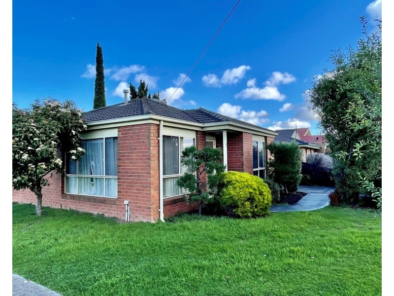 24 Lan Avenue, Altona Meadows VIC 3028