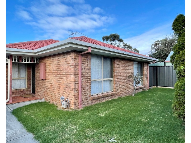 2/2 Waratah Street, Seaholme VIC 3018