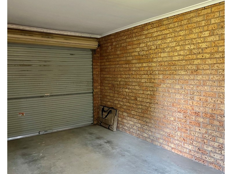 2/2 Waratah Street, Seaholme VIC 3018