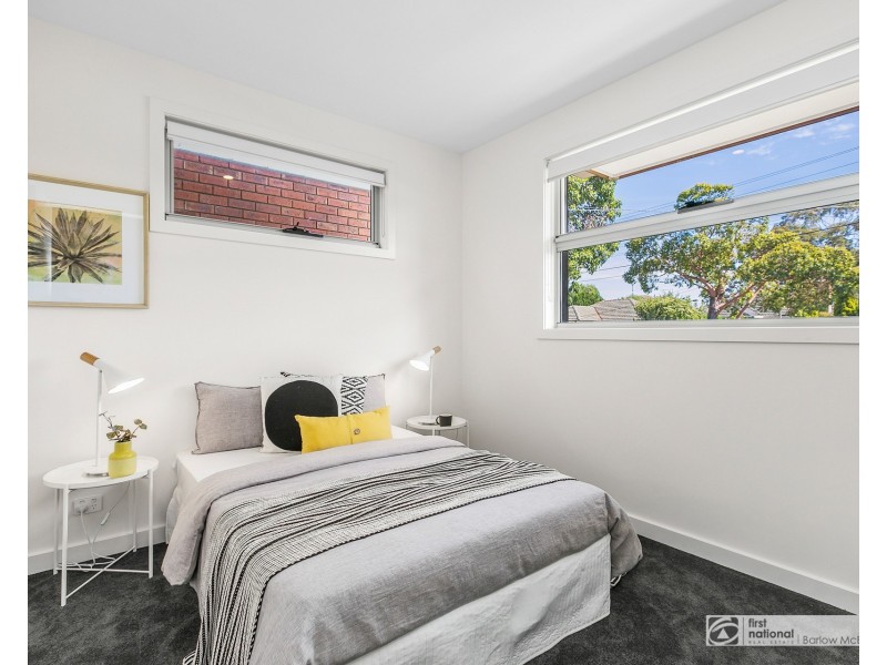 4/100 Civic Parade, Altona VIC 3018