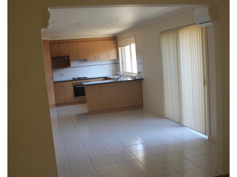 1/10 Sexton Court, Altona Meadows VIC 3028