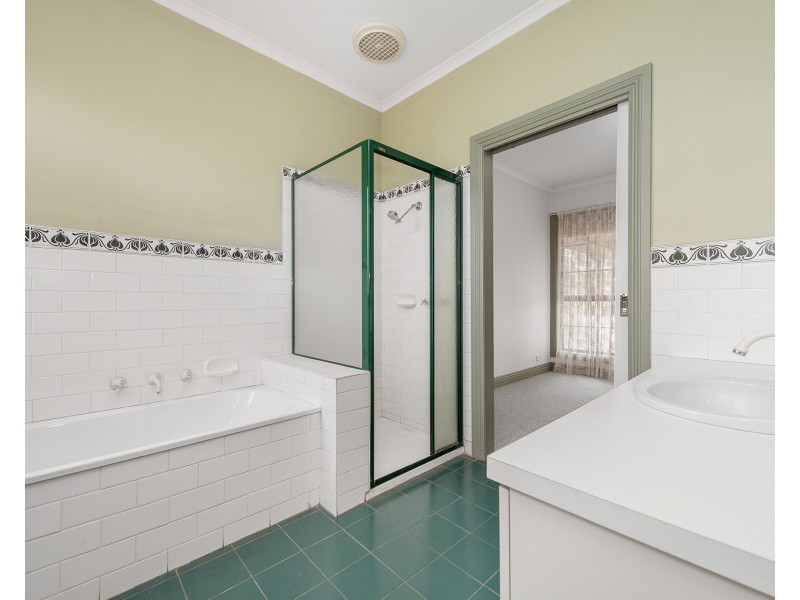 102 Victoria Street, Altona Meadows VIC 3028