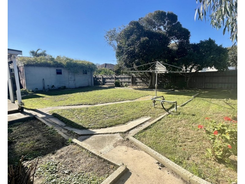 24A Grieve Parade, Altona VIC 3018