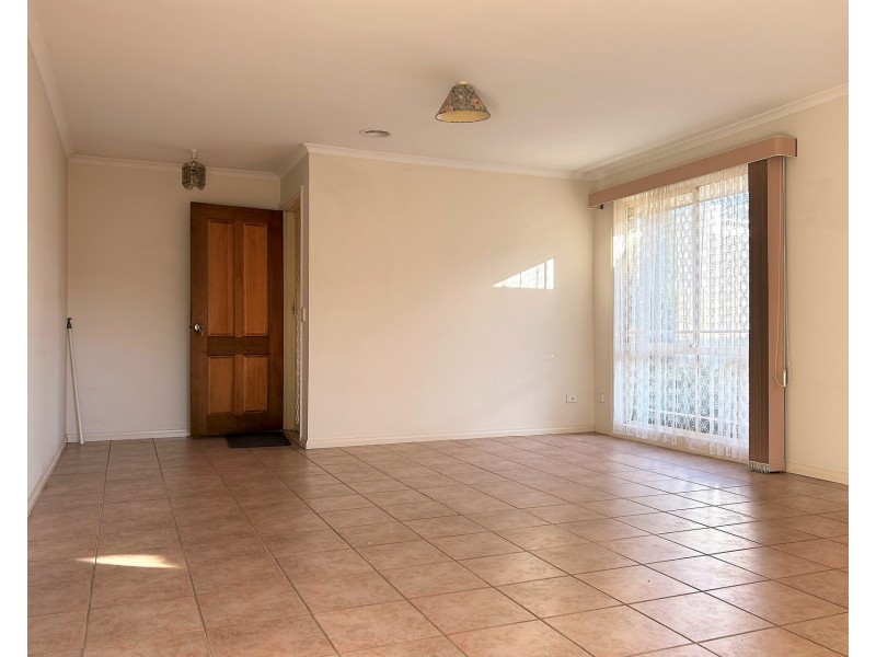 2/33 Linnet Street, Altona VIC 3018